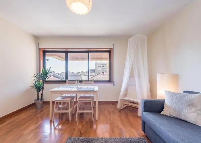 Gaia House - Com Metro A Porta E Centro Historico Perto شقة *